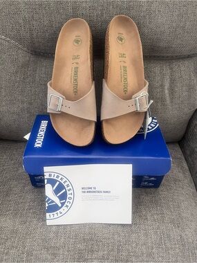 NWT/NIB Birkenstock Madrid BS taupe/grey sandals